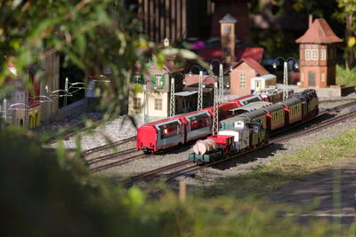 LH5 8052